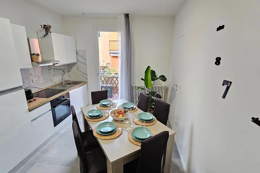 בולוניה Appartamento In Centro Con Vista Sul Canale 0*,